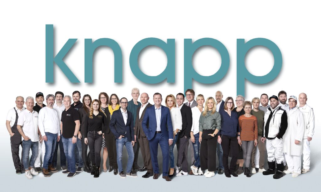 Gruppenfoto Mitarbeiter Firma knapp